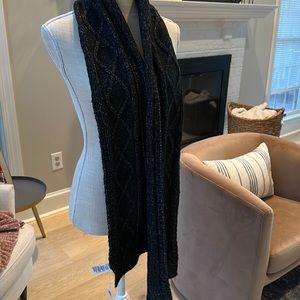 Old Navy Black White Knit Scarf